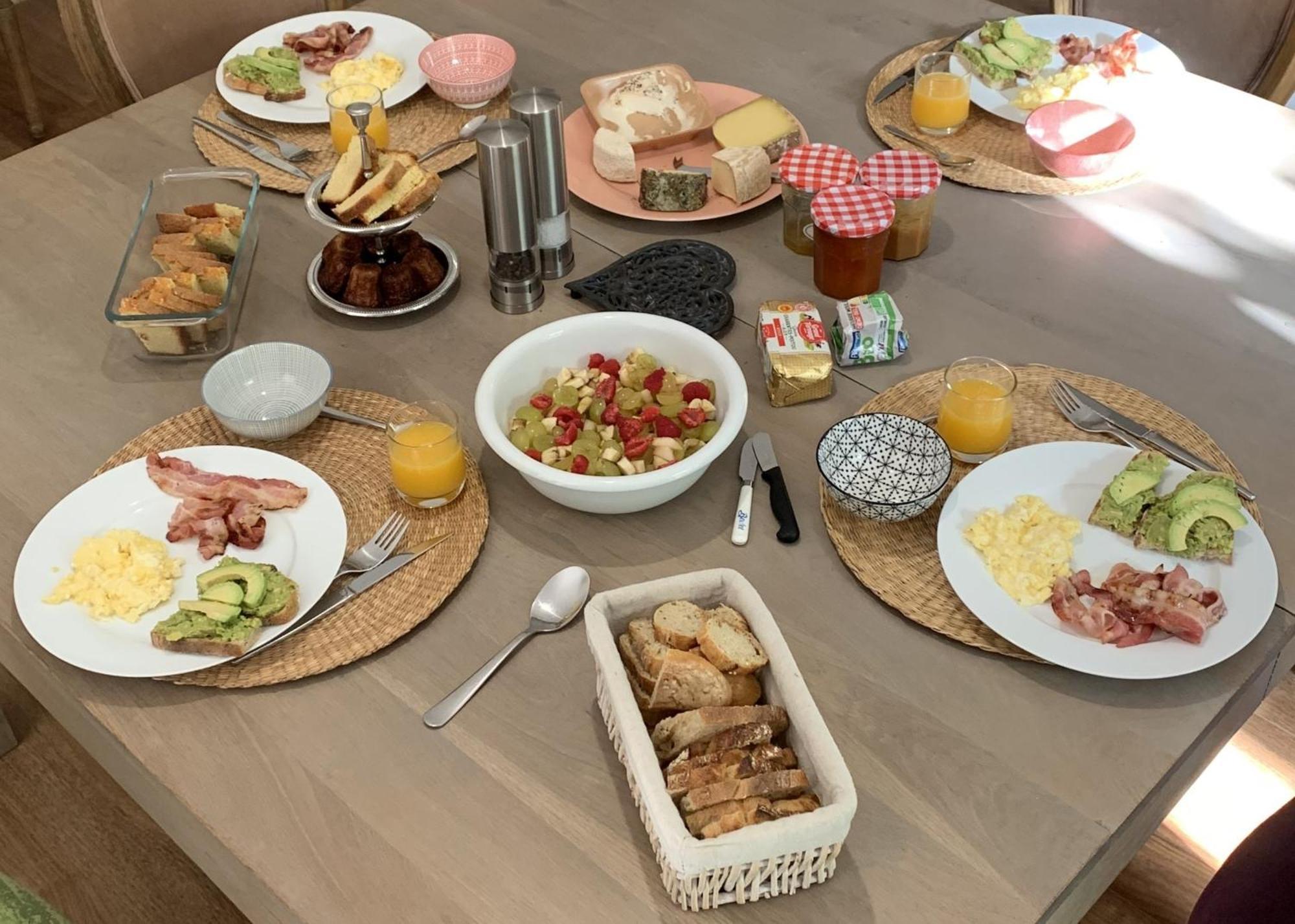 The Cool Lounge A Coulonges - Charente Bed & Breakfast エクステリア 写真